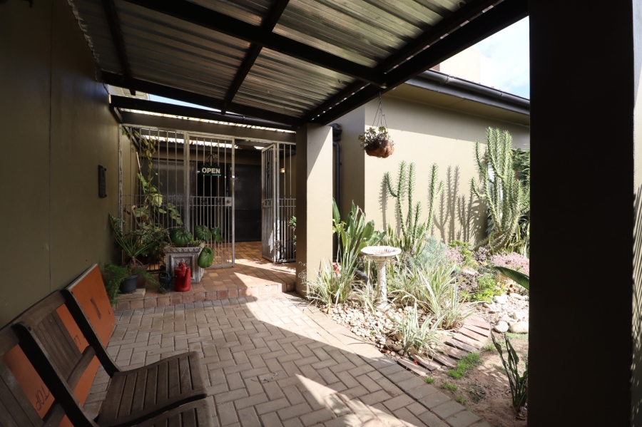 5 Bedroom Property for Sale in Morningside Eastern Cape